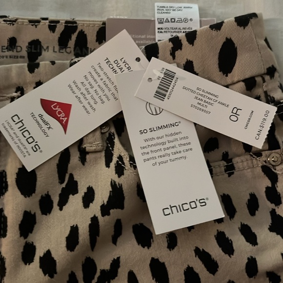 Chico’s So Slimming Ankle Cheetah  Jeans - Picture 9 of 10